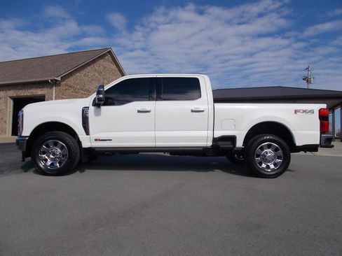 Used 2025 Ford F350 King Ranch w/ Chrome Package image 2