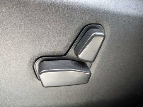 Used 2022 Jeep Grand Cherokee Laredo X RWD image 21