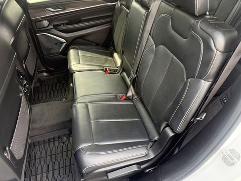 Used 2021 Jeep Grand Cherokee L Overland w/ Advanced Protech Group III AWD/4WD image 34