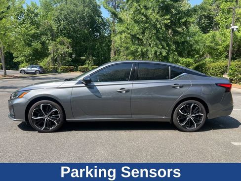 Used 2024 Nissan Altima 2.5 SR FWD image 3