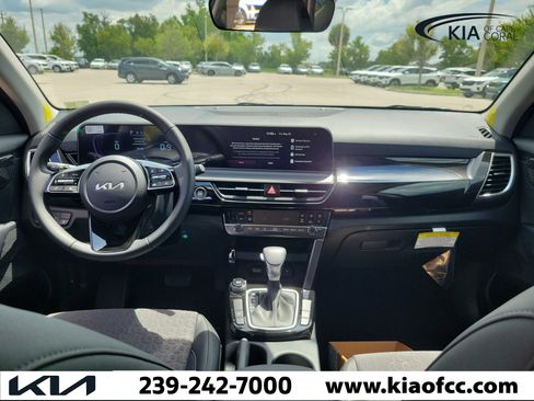 New 2026 Kia Seltos S FWD image 14