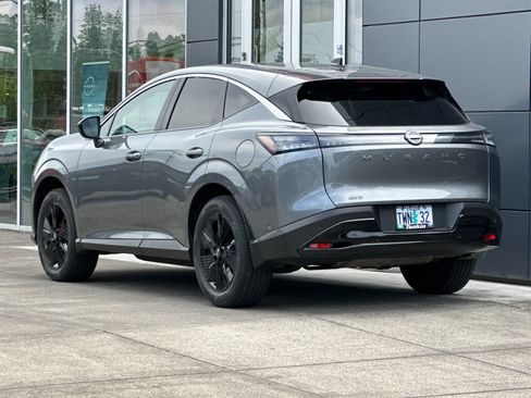 Used 2025 Nissan Murano SV AWD/4WD image 5