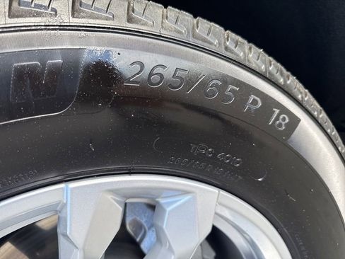 Used 2025 Chevrolet Tahoe LT AWD/4WD image 41