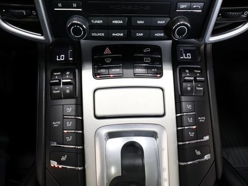 Used 2017 Porsche Cayenne GTS AWD/4WD image 35