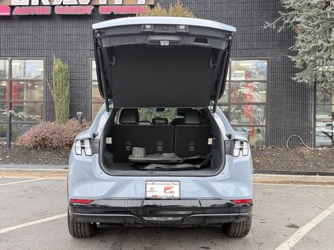 Used 2024 Ford Mustang Mach-E Premium image 17