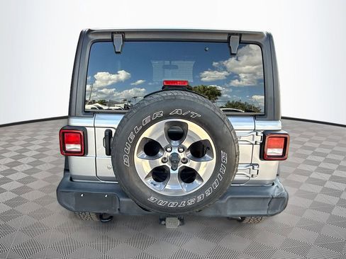 Used 2021 Jeep Wrangler Sport image 7