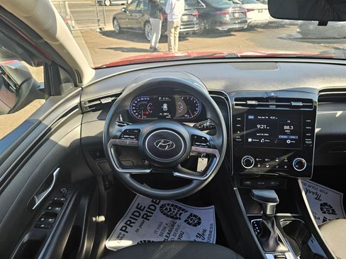 Used 2022 Hyundai Tucson SE FWD image 17