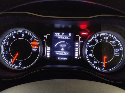 Used 2020 Jeep Cherokee Latitude image 23