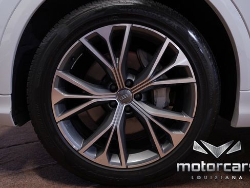 Used 2020 Audi Q8 Prestige image 21