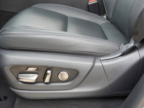 Used 2024 Lexus LX 600 4WD w/ Luxury Package image 25