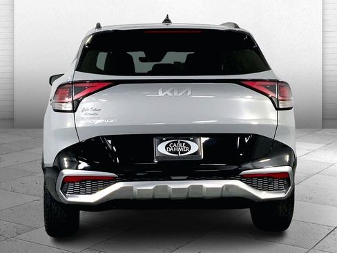 Certified 2023 Kia Sportage SX FWD image 3