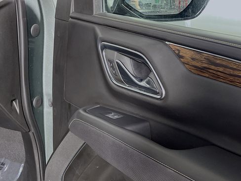 Used 2023 Chevrolet Tahoe Premier image 32