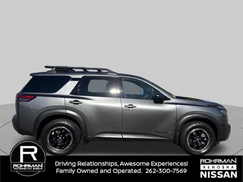 Used 2025 Nissan Pathfinder Rock Creek AWD/4WD image 4