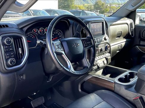 Used 2022 Chevrolet Silverado 1500 RST w/ LPO, Blackout Package image 2