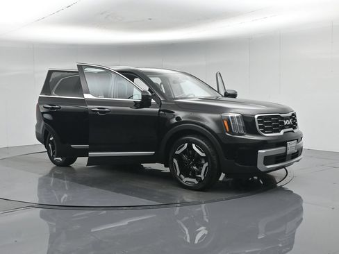 Used 2024 Kia Telluride S FWD image 38