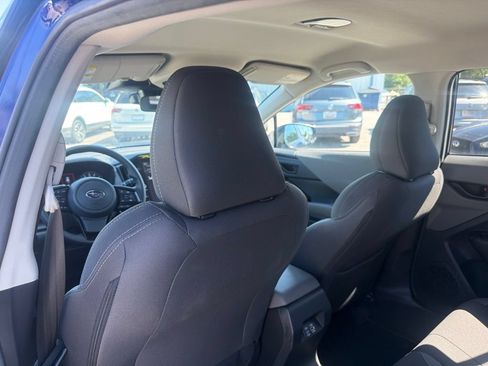 Used 2026 Subaru Crosstrek 2.5i Premium AWD/4WD image 9