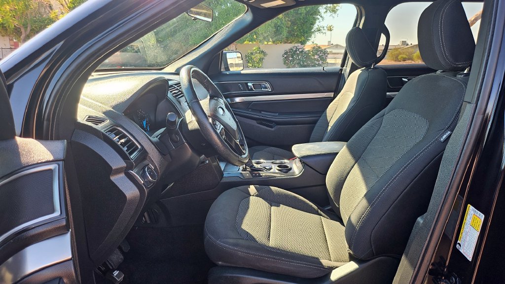 Used 2018 Ford Explorer XLT FWD image 29