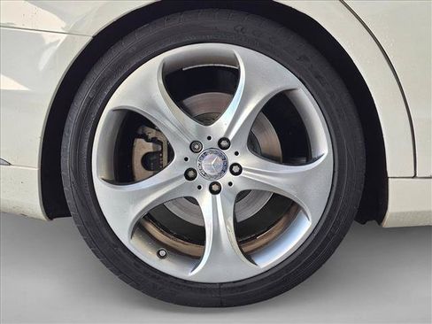 Used 2015 Mercedes-Benz S 550 Sedan image 21