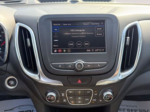 Used 2020 Chevrolet Equinox LT w/ Driver Convenience Package image 14