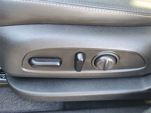 Used 2019 Chevrolet Equinox Premier w/ LPO, Floor Liner Package image 6