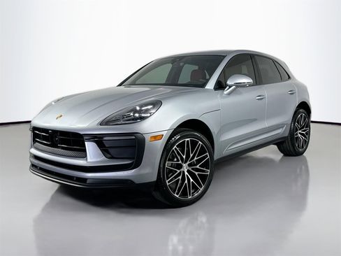 Certified 2025 Porsche Macan image 1