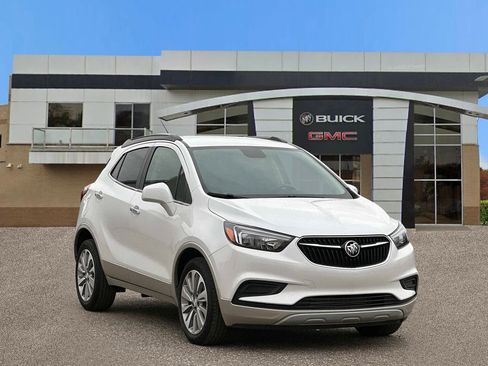 Used 2020 Buick Encore Preferred FWD image 8