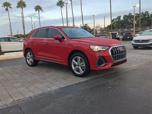 Used 2022 Audi Q3 2.0T Premium Plus w/ Premium Plus Package image 2