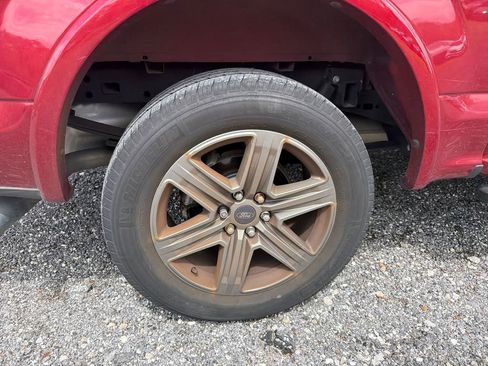 Used 2019 Ford F150 XLT w/ Equipment Group 302A Luxury image 17