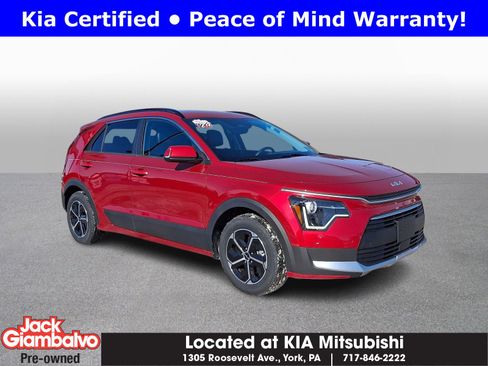 Used 2024 Kia Niro EX image 1