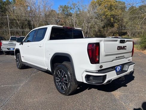 New 2026 GMC Sierra 1500 AT4 w/ AT4 Premium Package image 3