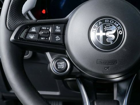 New 2025 Alfa Romeo Stelvio Sprint w/ Convenience Package image 11