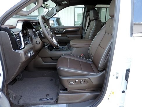 New 2026 GMC Sierra 1500 Denali w/ Denali Reserve Package image 9