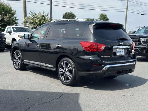 Used 2017 Nissan Pathfinder Platinum w/ Family Entertainment Package AWD/4WD image 6