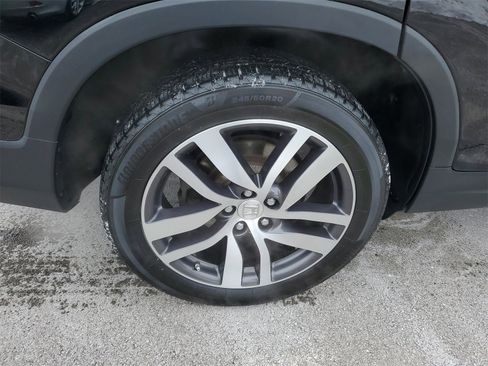 Used 2018 Honda Pilot Elite image 6