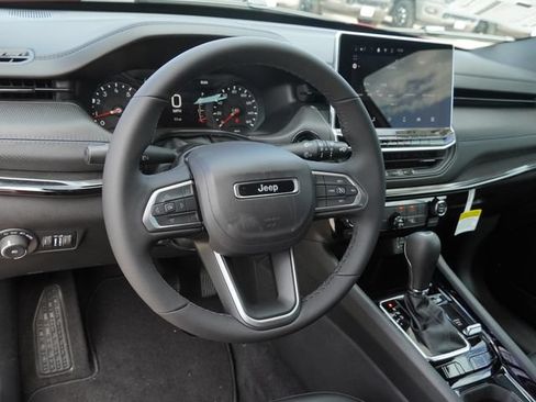 New 2026 Jeep Compass Latitude AWD/4WD image 17