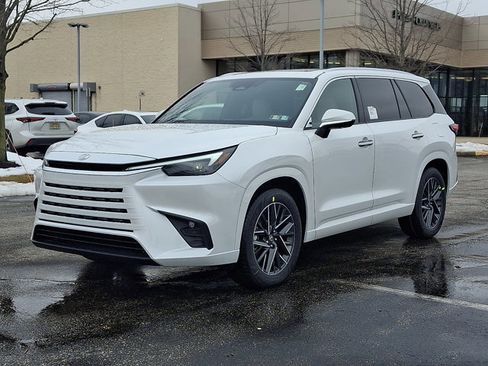 New 2026 Lexus TX 350 AWD image 2