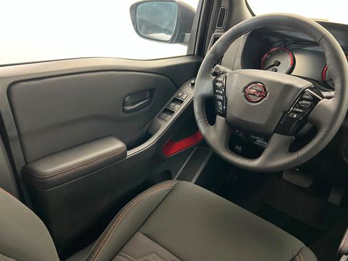 New 2026 Nissan Frontier PRO-4X w/ Pro-4x Convenience Package AWD/4WD image 11