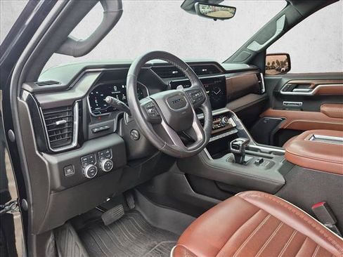 Used 2022 GMC Sierra 1500 Denali Ultimate AWD/4WD image 9