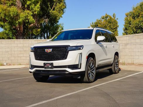 Used 2021 Cadillac Escalade Sport Platinum AWD/4WD image 2