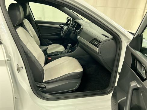 Used 2021 Volkswagen Jetta R-Line image 23