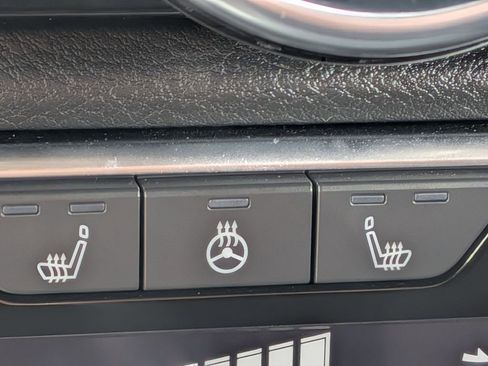 Used 2025 Nissan Sentra SV w/ All-Weather Package FWD image 18