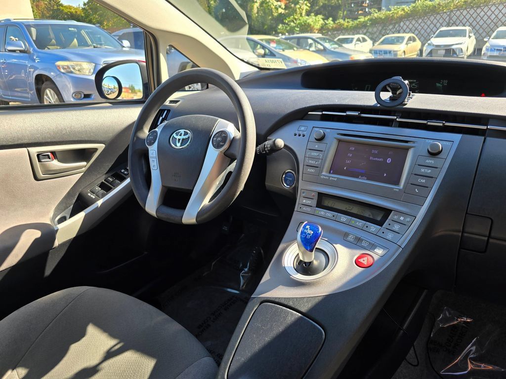 Used 2014 Toyota Prius Three FWD image 12