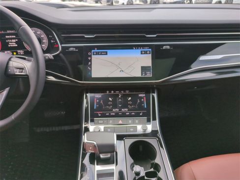 Used 2022 Audi Q7 3.0T Premium Plus image 32