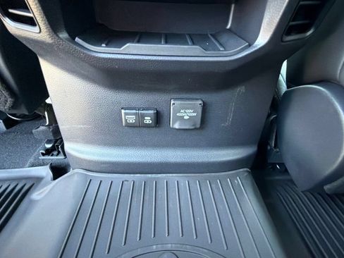 New 2026 Toyota Tundra Limited AWD/4WD image 31