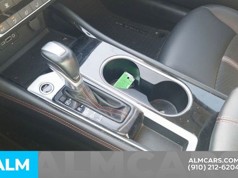 Used 2024 Nissan Altima 2.5 SR image 10