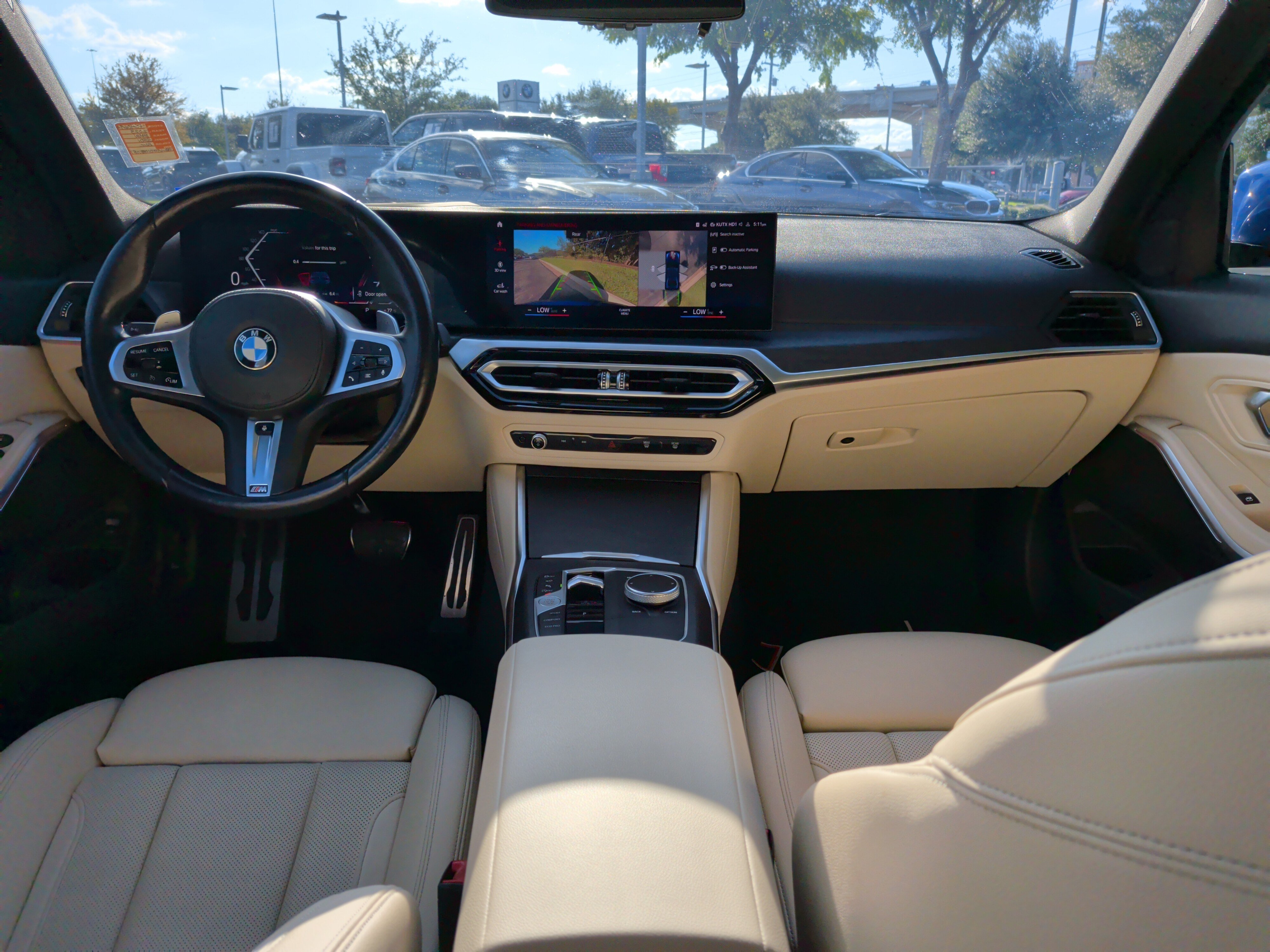 Used 2023 BMW 330i Sedan w/ M Sport Package RWD image 30