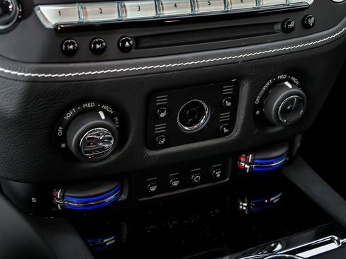 Used 2020 Rolls-Royce Ghost RWD image 38