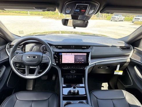 New 2026 Jeep Grand Cherokee L Limited image 13