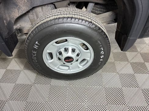 Used 2021 GMC Sierra 2500 SLE w/ SLE Convenience Package image 10