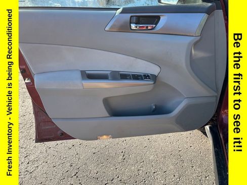 Used 2010 Subaru Forester 2.5X Limited image 10